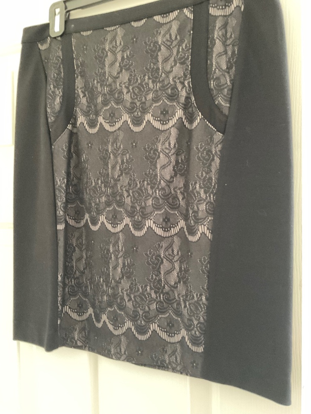 Halogen skirt